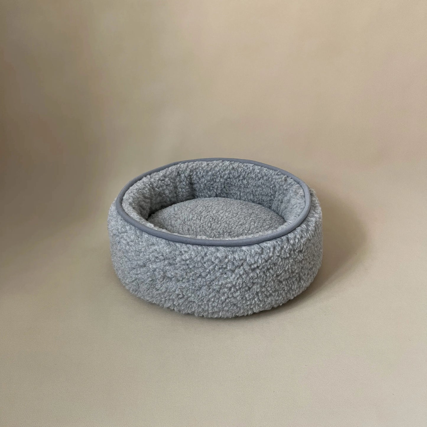 Wool Sheep Bouclé Pet Bed